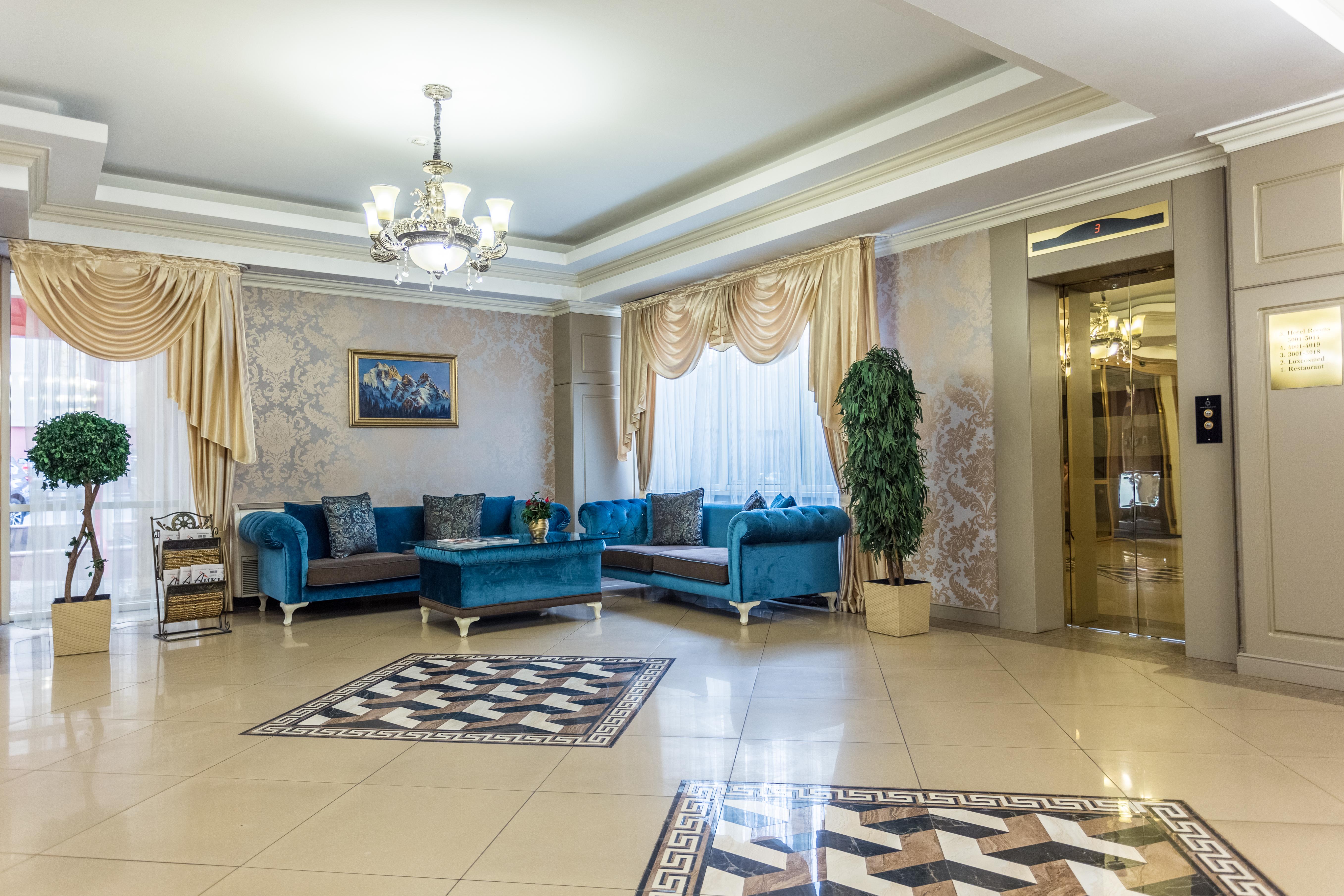 Grand Sapphire Hotel Almaty Exterior foto