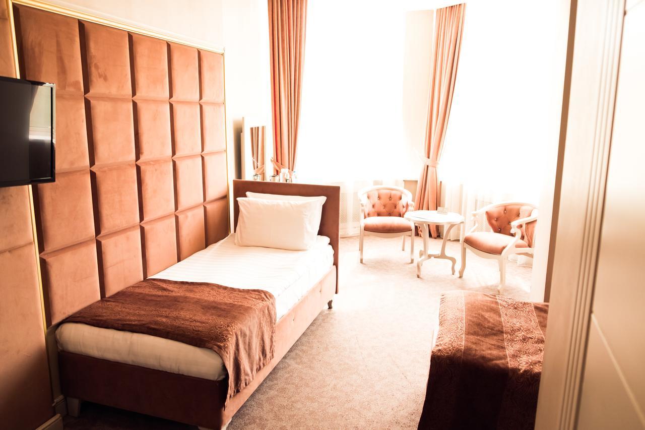 Grand Sapphire Hotel Almaty Exterior foto